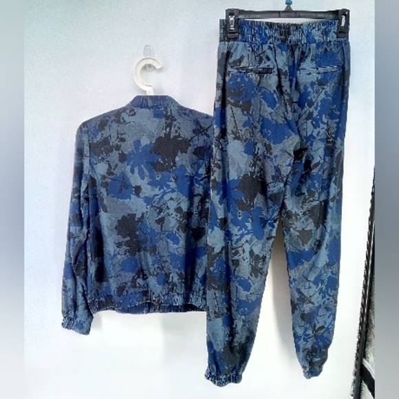 Juicy Couture Set Blue Floral Camo Camouflage Track Suit Jacket Joggers XS S - Picture 6 of 16